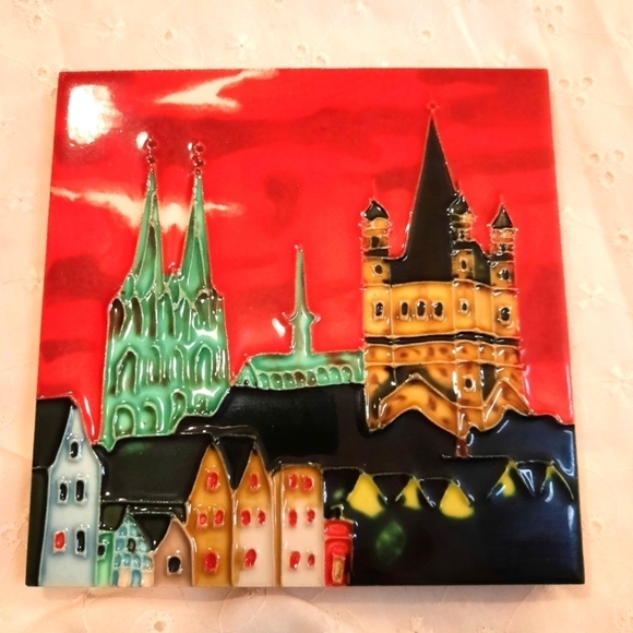 Decorative Abstract Tile of‎ Cologne Germany - Picture 1 of 5